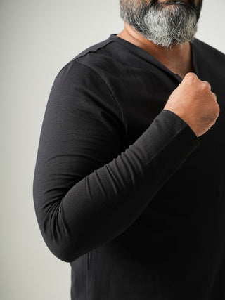 Balanced Fit - Henley Neck Long Sleeve - Charcoal Black