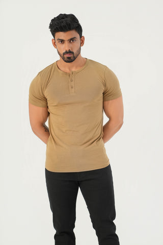 Structure Fit (P/D) - Henley Neck Short Sleeve - Camel Brown