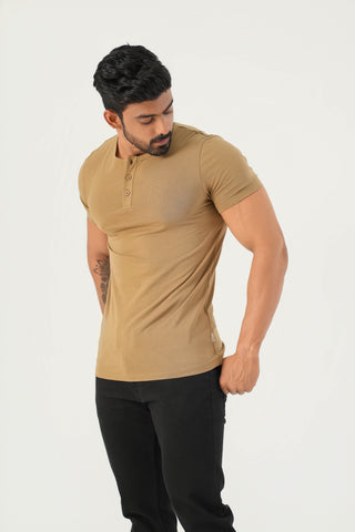 Structure Fit (P/D) - Henley Neck Short Sleeve - Camel Brown